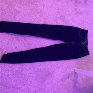 Worn few times, dark wash american eagle jeans.